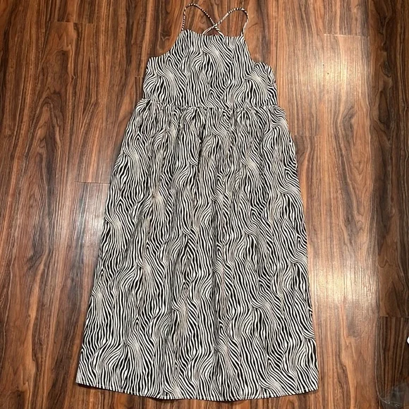 NWOT Levi’s Amalijia Zebra Print Midi Dress - Picture 6 of 16